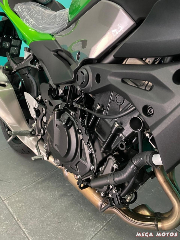 Foto Miniatura Kawasaki Z 500 ABS 2025